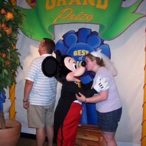 Mickey Kiss