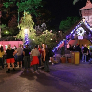 Media 'MVMCP-2011-034' in category '2011 Mickey's Very Merry Christmas Party'