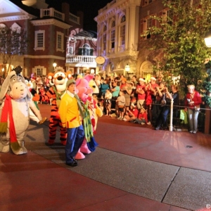 Media 'MVMCP-2011-040' in category '2011 Mickey's Very Merry Christmas Party'
