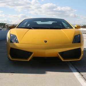 Lambo_560_Front