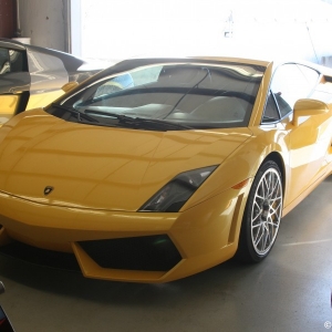 Lambo_LP_560_4_Gallardo_garage