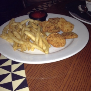 chicken nuggets kid's meal