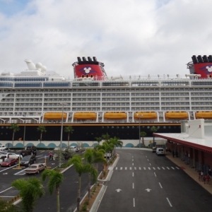 Disney Dream, Disney Terminal