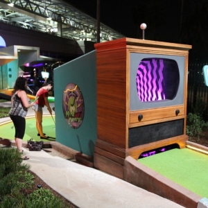 Hollywood-Drive-In-Golf-100