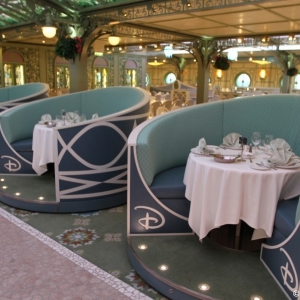Media 'Enchanted-Garden-010' in category 'Disney Fantasy Dining'