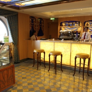 Media 'Vista-Cafe-002' in category 'Disney Fantasy Dining'