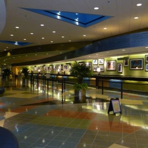 Pop Century lobby 22-Aug-2011