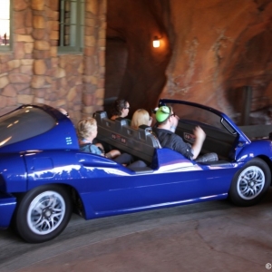 Radiator-Springs-Racers-025