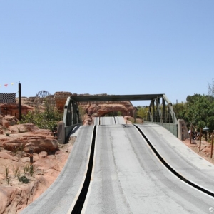 Radiator-Springs-Racers-040