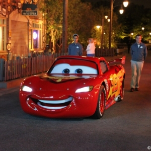 Cars-Land-036