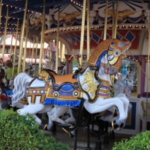 Prince-Charming-Carrousel-04