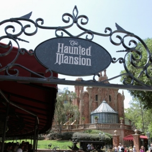 Haunted-Mansion-003