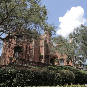 Haunted-Mansion-005