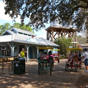 Port-Orleans-Rentals-Marina-02