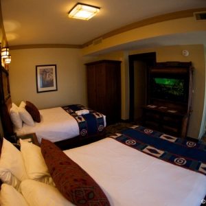 Wilderness-Lodge-deluxe-room-021