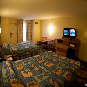 Pop-Century-Resort-Room-005