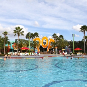 Pop-Century-Resort-Pools-012