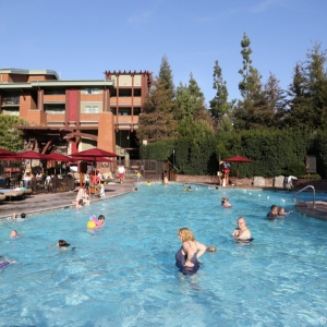 Grand-Californian-Pool-003