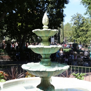 New-Orleans-Square-012