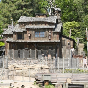 Frontierland-014