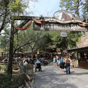 Frontierland-018