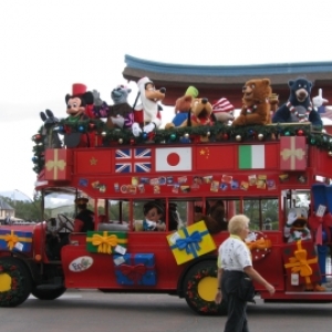 Holiday Bus at Epcot