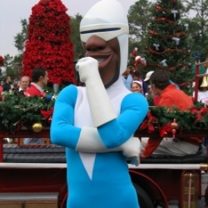 Christmas Parade-Frozone