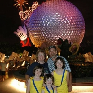 Epcot_night_2005