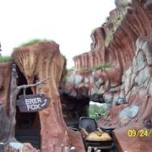 Disneyland_9-22-05_036_WinCE_