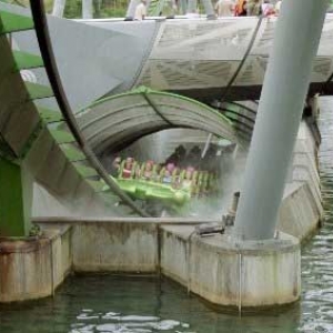 Hulk roller coaster