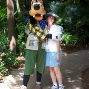 Amy_Goofy_169_x_253_