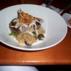 Le_Cell_mushroom_steak_253_x_169_