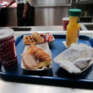 Tomorrowland Terrace Breakfast