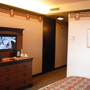 Disney's Sequoia Lodge - Golden Forest Room 7th Floor