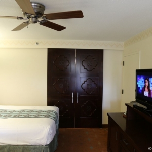 Coronado-Springs-Room-015