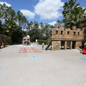 Coronado-Springs-Pools-039