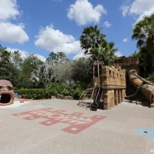 Coronado-Springs-Pools-040