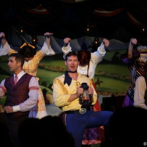 Hoop-Dee-Doo-Musical-Revue-029