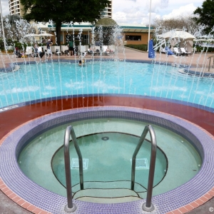 Contemporary-Resort-Pools-019