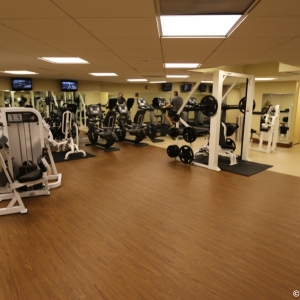 Contemporaty-Resort-Fitness-Center-003