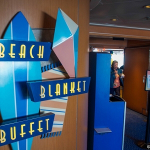 Disney-Wonder-Beach-Blanket-Buffet-001