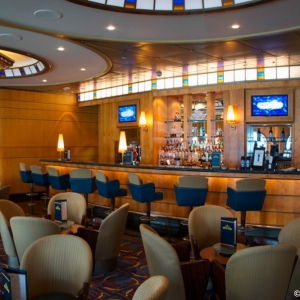 Disney-Wonder-Promenade-Lounge-002