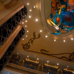 Disney-Wonder-Atrium-005