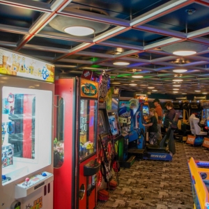 Disney-Wonder-Quarter-Masters-Arcade-002