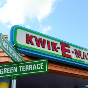 Springfield-USA-Kwik-E-Mart-002