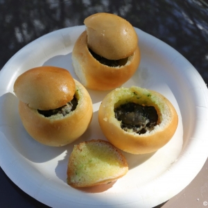 Escargots Persillade en Brioche