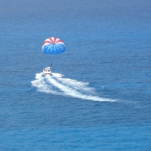 Parasailing at Castaway Cay