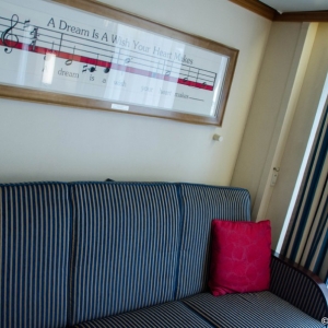 Category-5-Stateroom-006