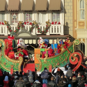 Santas parade 2013