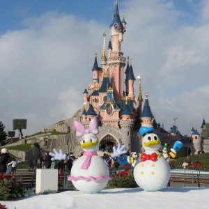 Snowmen in front of castle - day
